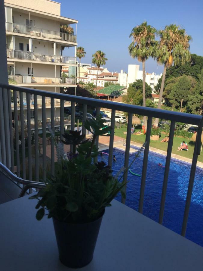 Carihuela Palace Beach Leilighet Torremolinos Eksteriør bilde