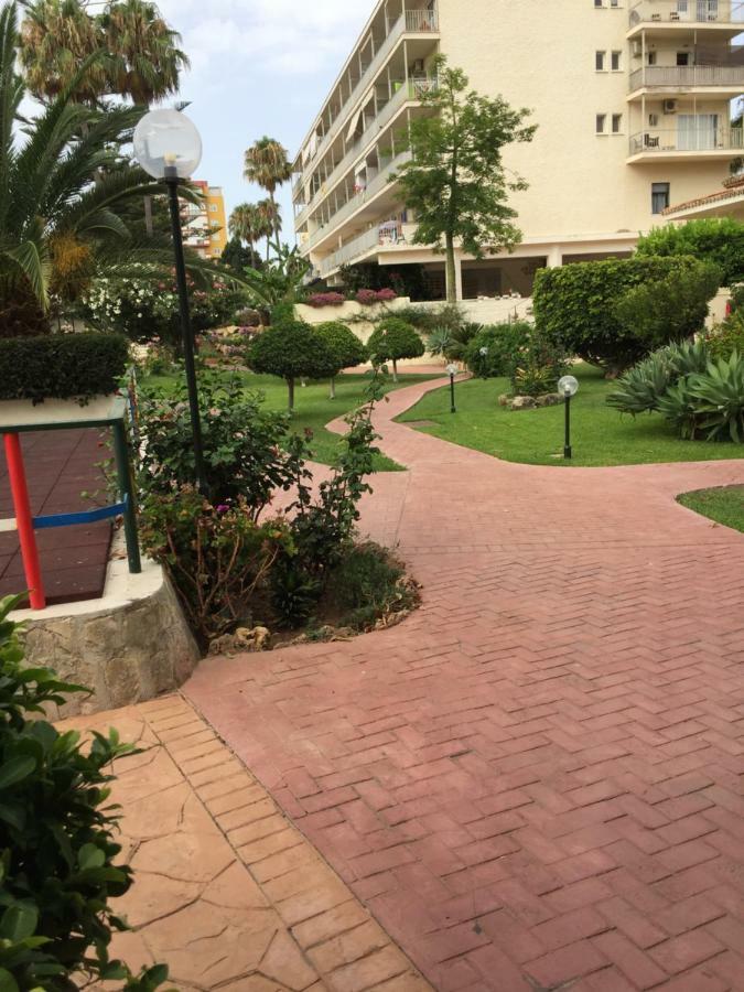 Carihuela Palace Beach Leilighet Torremolinos Eksteriør bilde